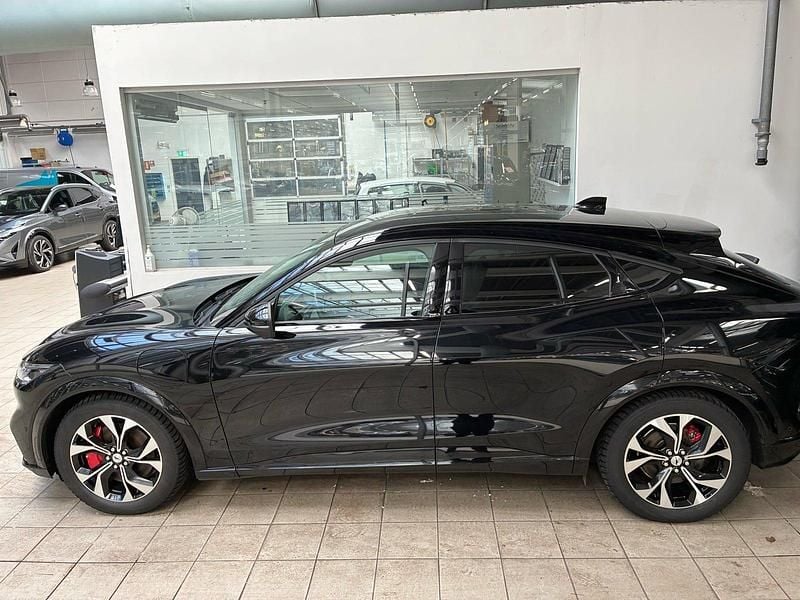 Brugt Ford Mustang Mach-E Extended Range 258 kW (351 HK) 2021 Sortmetal SUV