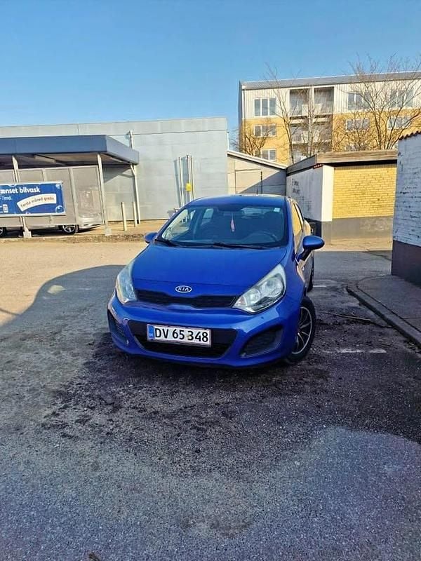 Brugt Kia Rio 75 HK (55 kW) 2013 Blå MPV