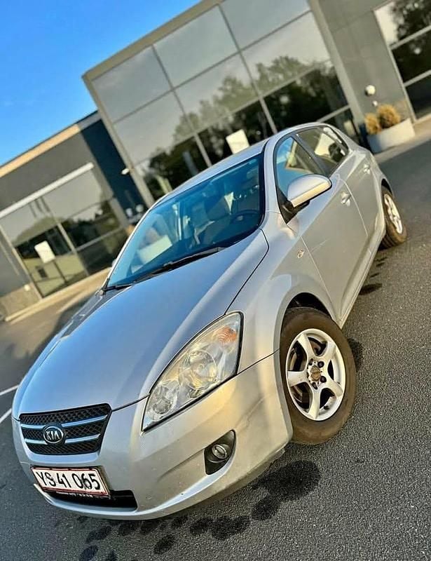 Brugt 2007 Kia Ceed Hatchback | 17.500 kr. (God pris) - Billede 1/4