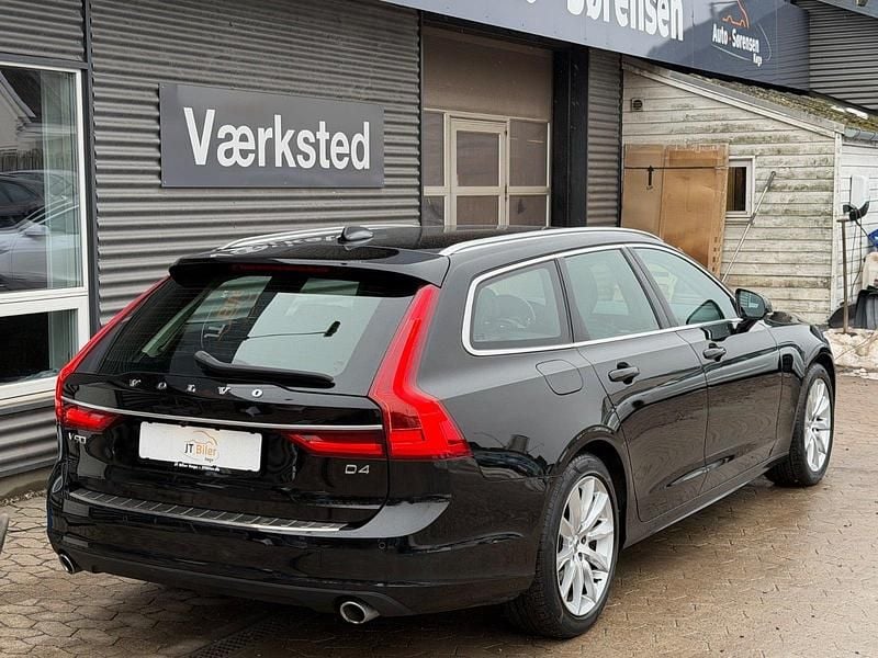 Brugt Volvo V90 Momentum 190 HK (139 kW) 2019 Sortmetal Stationcar