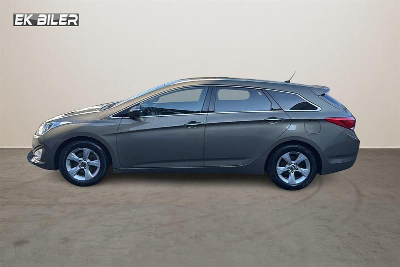 Brugt Hyundai i40 Style 115 HK (84 kW) 2012 Brunmetal Sedan