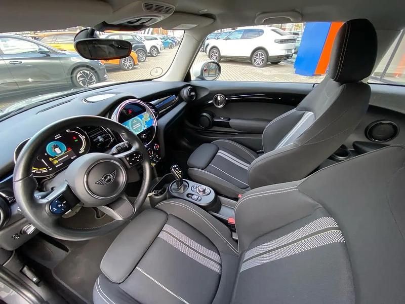 Grå Brugt 2021 Mini Cooper Essential Hatchback | 134.900 kr. (Fair pris) - Billede 1/2