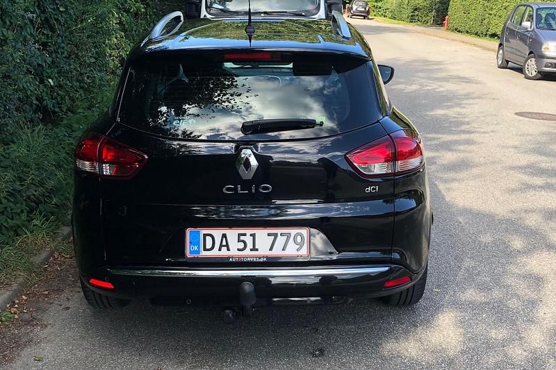 Brugt Renault Clio GrandTour Expression 75 HK (55 kW) 2016 Sort Stationcar