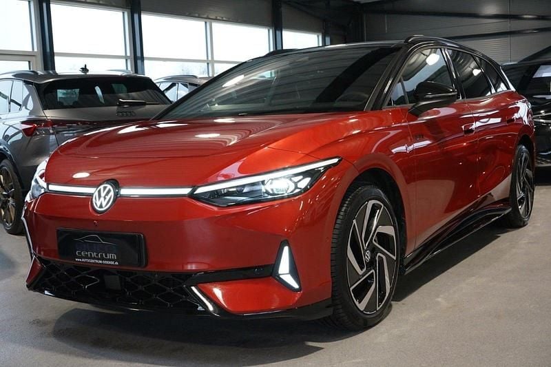 Rødmetal Brugt 2025 VW ID.7 GTX Stationcar | 479.900 kr. (Super pris) - Billede 1/4