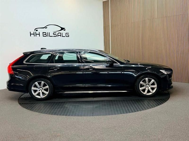 Brugt Volvo V90 Momentum 190 HK (139 kW) 2020 Sort Stationcar