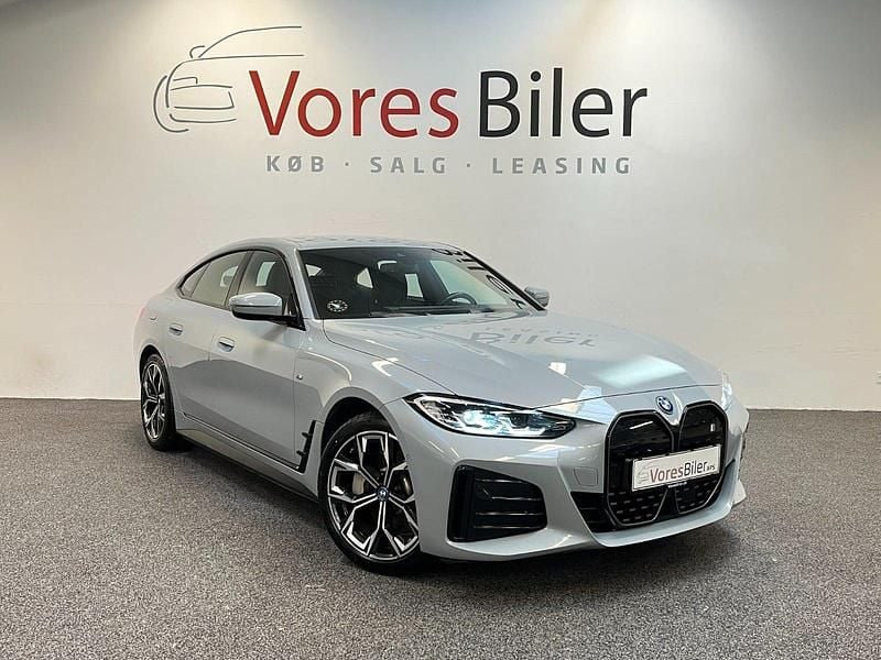 Grå Brugt 2022 BMW i4 M Sport Sedan | 379.900 kr. (Lidt for dyr) - Billede 1/4