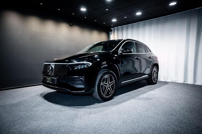 Farve: sort Brugt 2025 Mercedes EQA250+ Premium SUV | 389.900 kr. (Lidt for dyr) - Billede 1/4