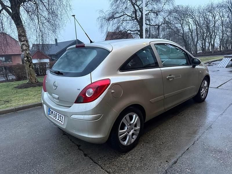 Brugt Opel Corsa 90 HK (66 kW) 2007 Hatchback