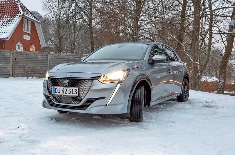 Brugt Peugeot e-208 100 kW (136 HK) 2020 Hatchback