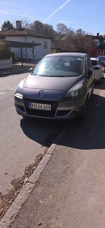 Brugt 2011 Renault Scénic MPV | 22.500 kr. - Billede 1/4