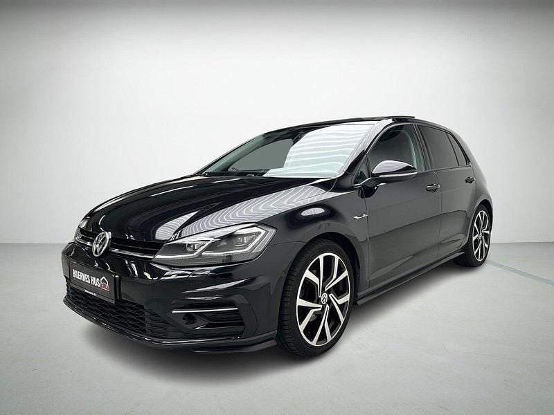 Sortmetal Brugt 2017 VW Golf VII Highline Hatchback | 224.980 kr. - Billede 1/4