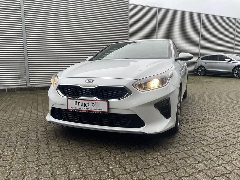Hvid Brugt 2020 Kia Ceed Active Hatchback | 124.900 kr. (Lidt for dyr) - Billede 1/4