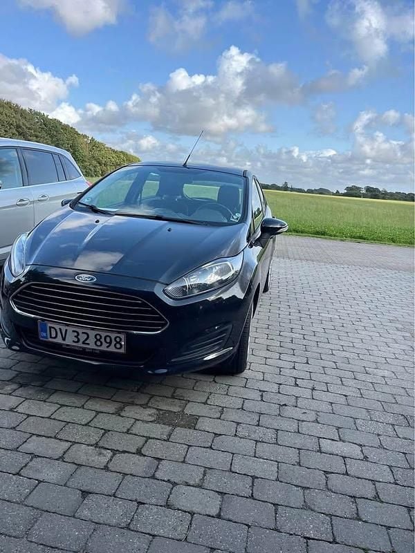 Sort Brugt 2013 Ford Fiesta Hatchback | 42.500 kr. (God pris) - Billede 1/4