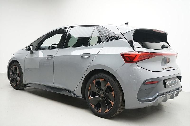 Brugt Cupra Born High 169 kW (231 HK) 2023 Gråmetal Hatchback