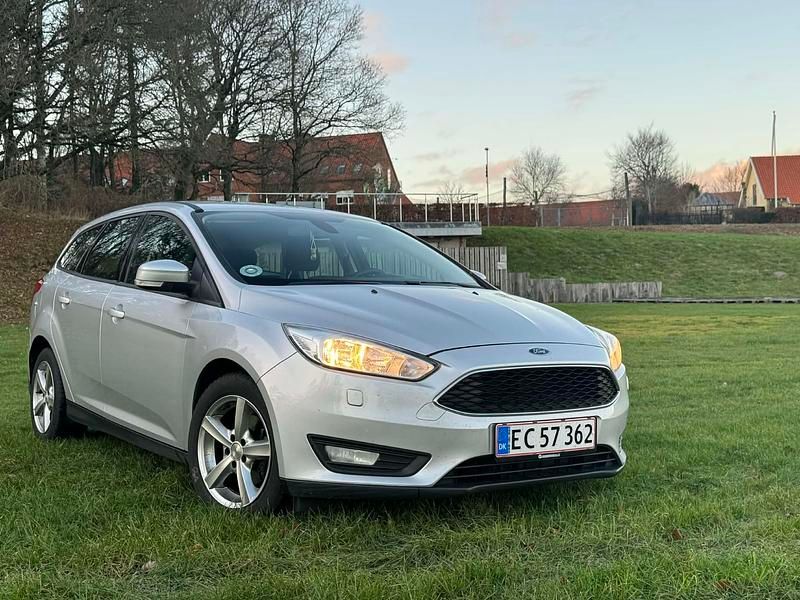 Brugt Ford Focus ST-Line 120 HK (88 kW) 2015 Grå Hatchback