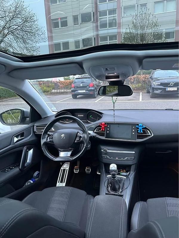 Brugt Peugeot 308 130 HK (95 kW) 2020 Grå Hatchback