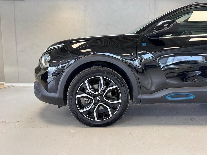 Brugt Citroën e-C4 Shine 100 kW (136 HK) 2023 Perlanerablack Hatchback