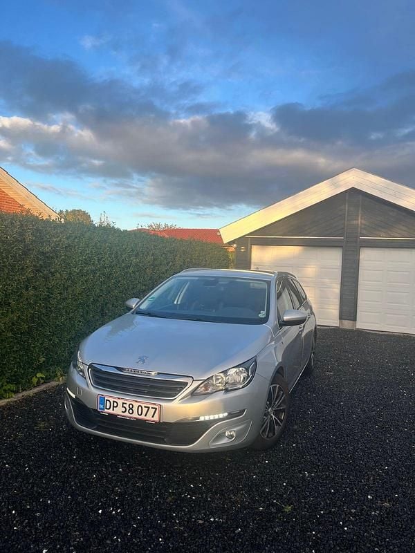 Gråmetal Brugt 2015 Peugeot 308 Style Stationcar | 59.990 kr. (God pris) - Billede 1/4