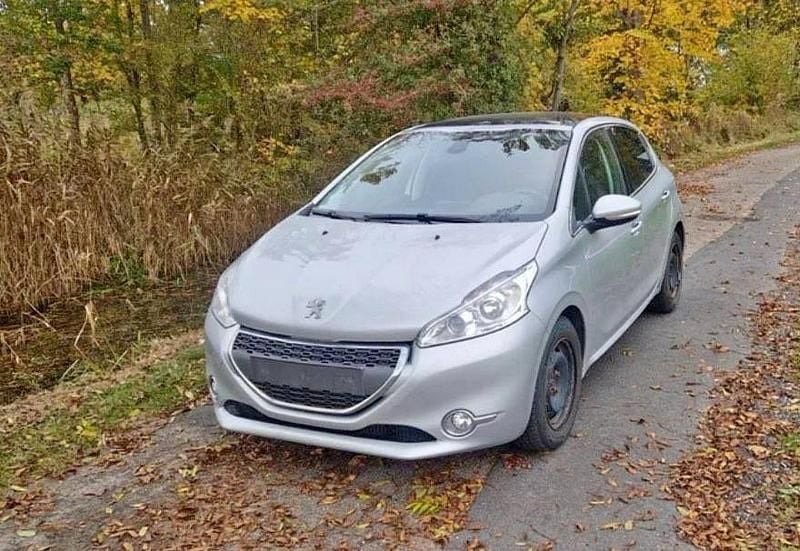 Brugt 2012 Peugeot 208 Hatchback | 49.500 kr. (Lidt for dyr) - Billede 1/4