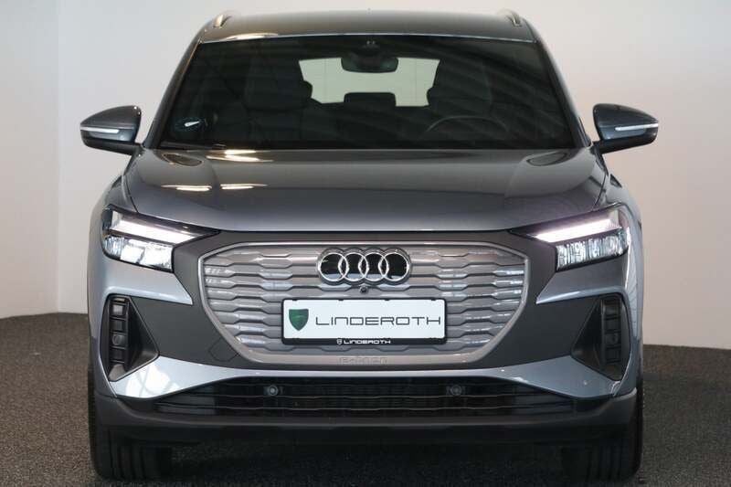 Brugt Audi Q4 e-tron S-Line 150 kW (204 HK) 2023 Lysblåmetal SUV