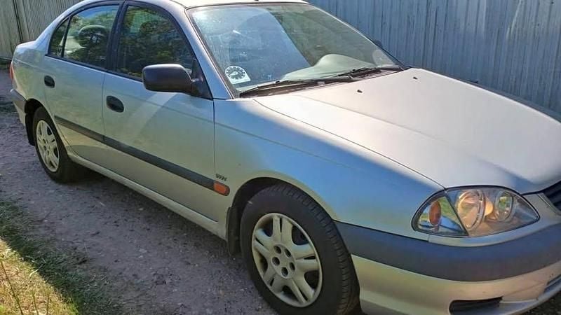 Brugt 2002 Toyota Avensis Sedan | 17.000 kr. - Billede 1/4