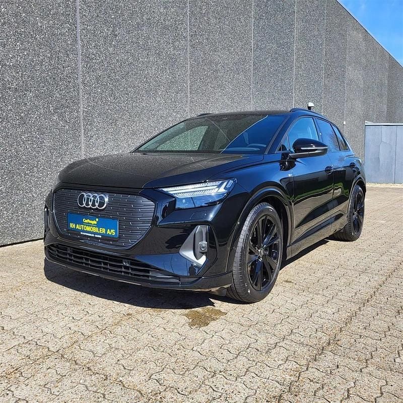 Sort metal Brugt 2023 Audi Q4 e-tron S-Line SUV | 359.900 kr. (Dyr) - Billede 1/4