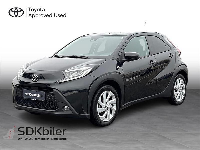 Brugt Toyota Aygo X Active 72 HK (52 kW) 2023 Night sky black SUV