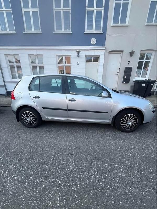 Brugt VW Golf V 105 HK (77 kW) 2005 Hatchback