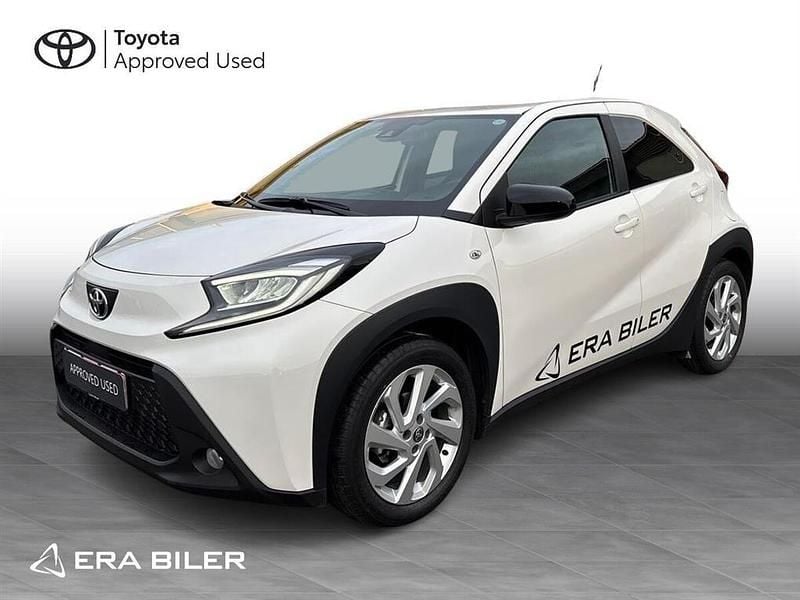 Pure white Brugt 2025 Toyota Aygo X Active SUV | 144.900 kr. (Fair pris) - Billede 1/3