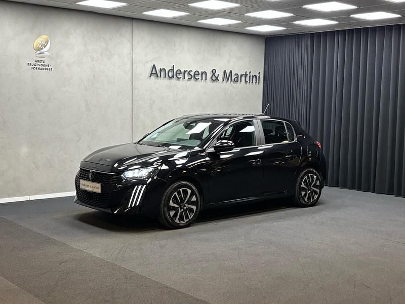 Sort Brugt 2025 Peugeot e-208 Style Hatchback | 167.600 kr. (Lidt for dyr) - Billede 1/4