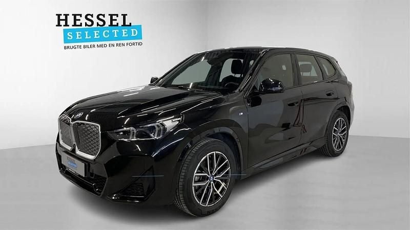Sort Brugt 2023 BMW iX1 M Sport SUV | 299.900 kr. (Dyr) - Billede 1/4