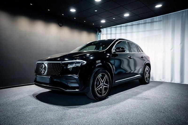 Farve: sort Brugt 2025 Mercedes EQA250+ Premium SUV | 399.900 kr. (Dyr) - Billede 1/4