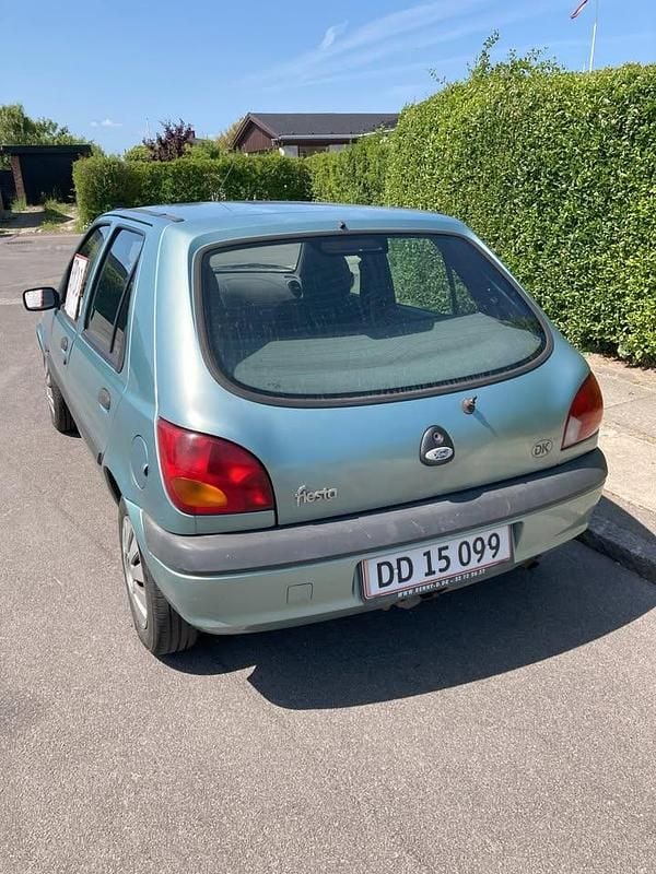 Brugt Ford Fiesta 75 HK (55 kW) 2001 Hatchback