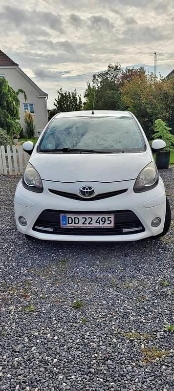 Brugt 2013 Toyota Aygo Hatchback | 18.500 kr. (God pris) - Billede 1/4