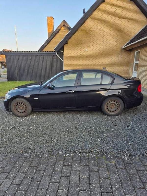 Brugt BMW 318 129 HK (94 kW) 2007