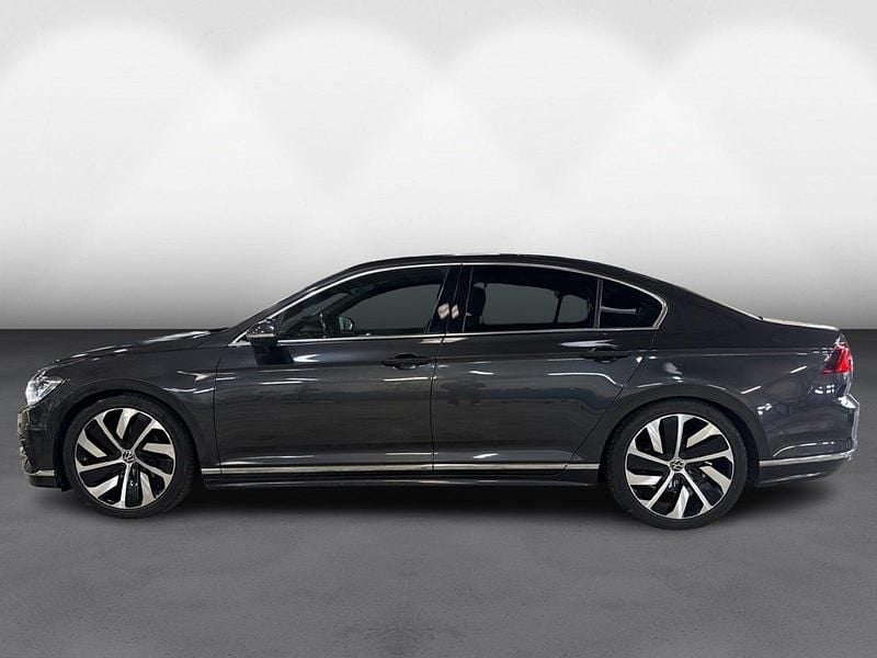 Brugt VW Passat R-line 150 HK (110 kW) 2018 Sortmetal Sedan