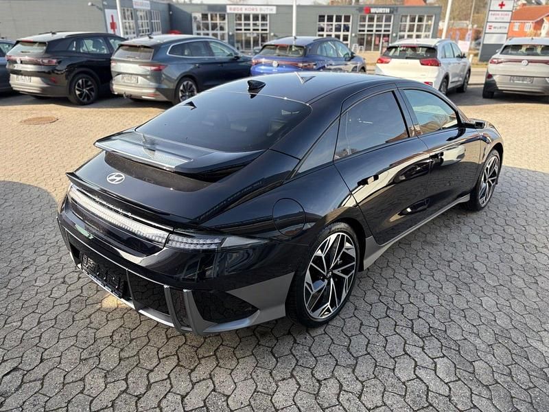 Brugt Hyundai Ioniq 6 Ultimate 239 kW (325 HK) 2024 Mørkblåmetal Sedan