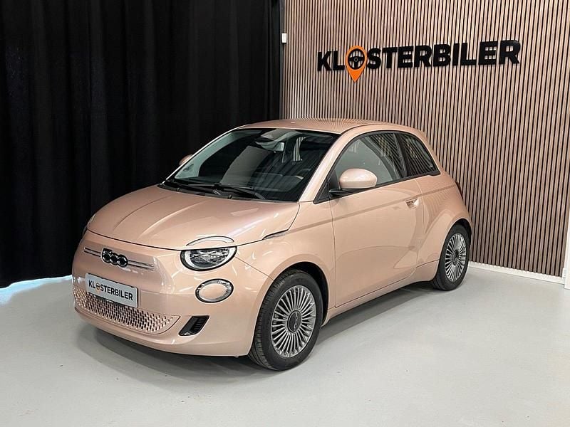 Guldmetal Brugt 2023 Fiat 500e Icon | 134.700 kr. (Fair pris) - Billede 1/4