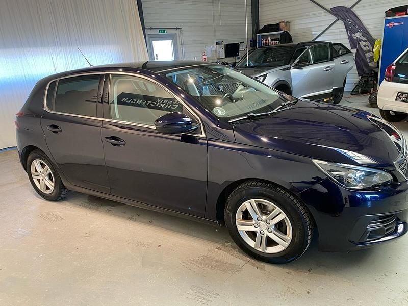 Brugt Peugeot 308 130 HK (95 kW) 2020 Blå encre metal Hatchback