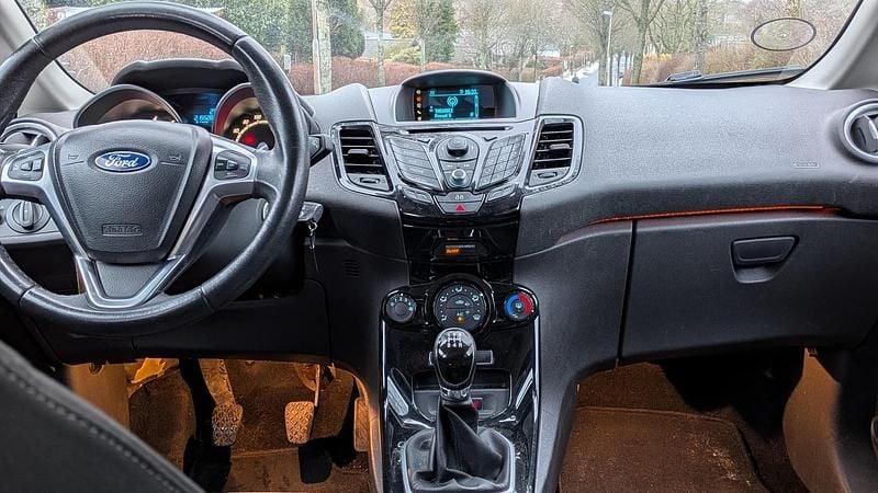 Brugt Ford Fiesta Titanium 125 HK (91 kW) 2015 Hvid Hatchback