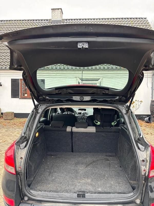 Brugt Renault Clio GrandTour 75 HK (55 kW) 2012 Sort Stationcar