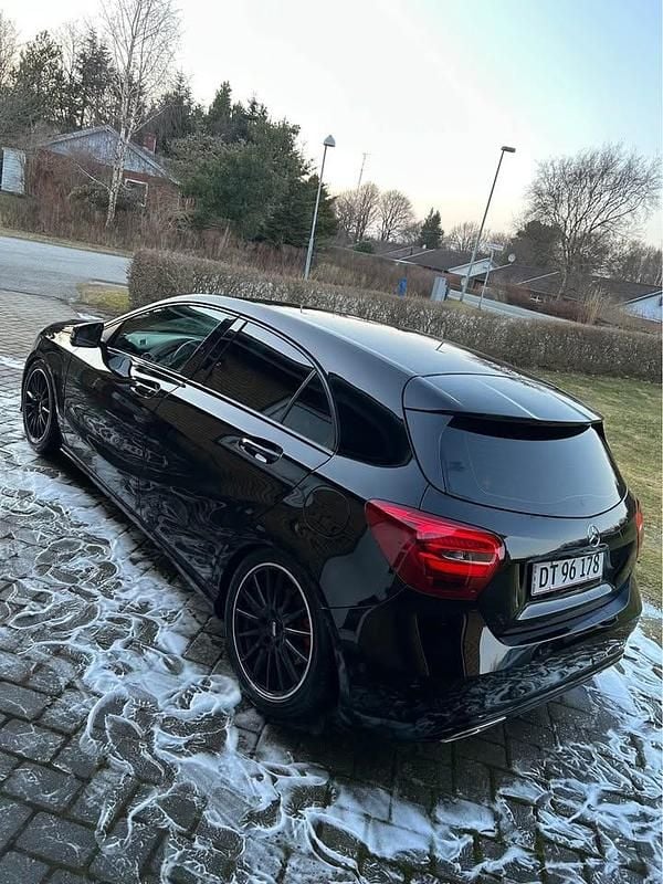 Brugt Mercedes A200 Urban 136 HK (100 kW) 2017 Sort Hatchback