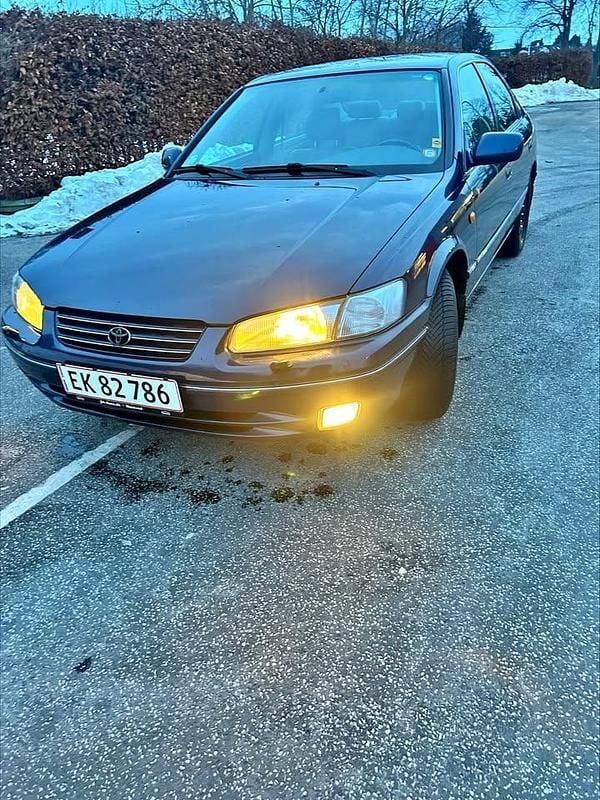 Brugt Toyota Camry 190 HK (139 kW) 1999 Blå Sedan