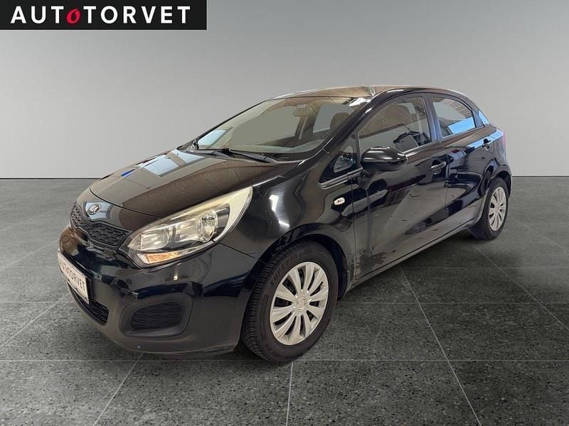 Sort Brugt 2013 Kia Rio Active Hatchback | 34.700 kr. (Super pris) - Billede 1/4