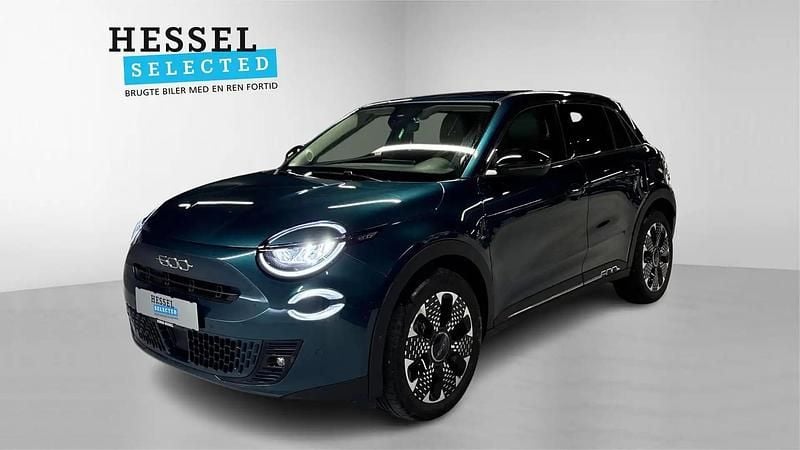 Dark green Brugt 2025 Fiat 600E La Prima SUV | 184.900 kr. (God pris) - Billede 1/4