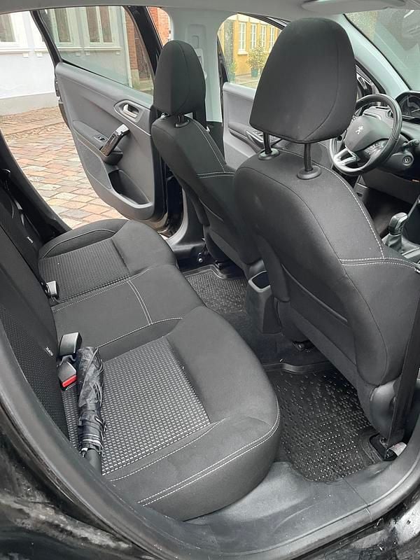 Sort Brugt 2020 Peugeot 208 Allure Sky Hatchback | 95.000 kr. (Super pris) - Billede 1/9