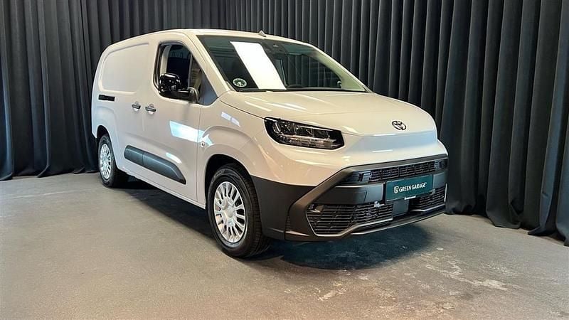 Hvid Ny 2025 Toyota Proace City City Van | 159.900 kr. - Billede 1/1