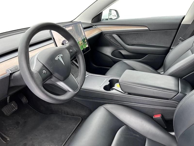 Brugt Tesla Model 3 Standard Range 239 kW (325 HK) 2021 Hvid Sedan