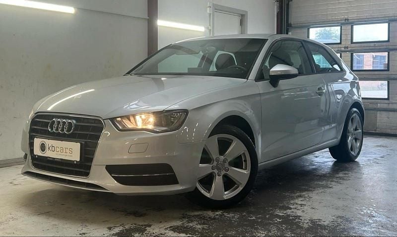 Sølvmetal Brugt 2014 Audi A3 Ambiente Hatchback | 91.900 kr. (Fair pris) - Billede 1/4