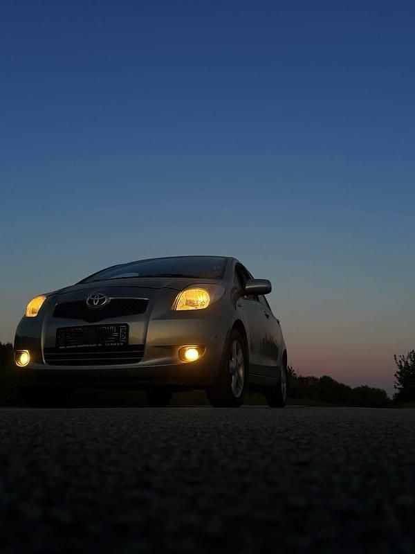 Brugt Toyota Yaris 2006 Hatchback